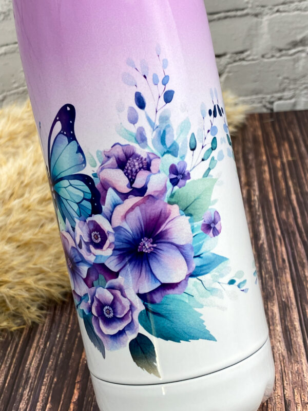 Thermosflasche Edelstahl bedruckt mit lila-türkis Blumen und Schmetterlingen