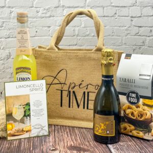 Jutetasche mit aufgedrucktem Spruch "Apero Time" als praktisches Mitbringsel